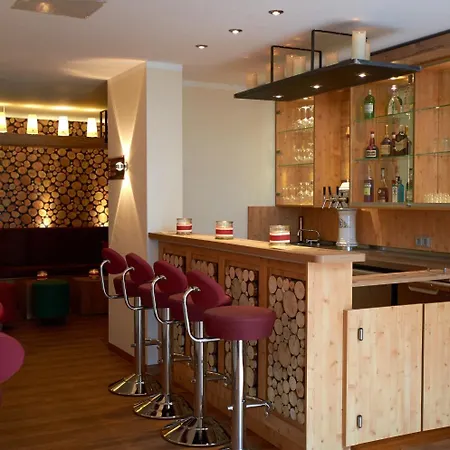 Panoramahotel Kuehbergalp גונצזריד