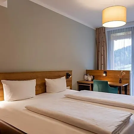Panoramahotel Kuehbergalp 3*